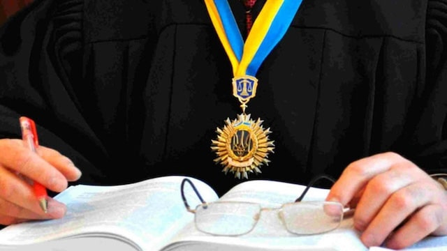 Двое агентов РФ приговорены к тюремному заключению