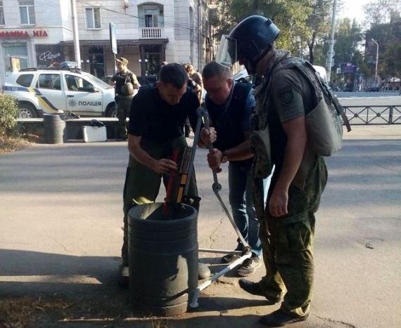Заложенная в центре Мариуполя бомба, оказалась муляжом
