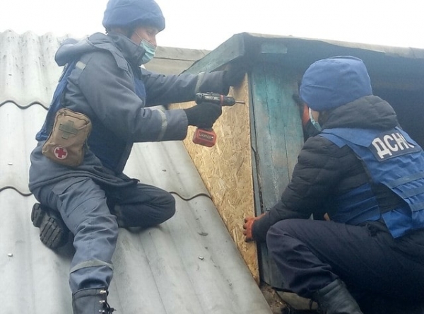 Спасатели в течение недели отремонтировали 53 дома в прифронтовых населенных пунктах