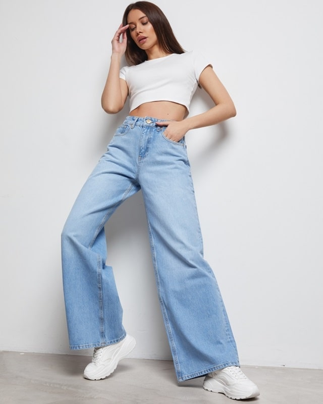 Джинсы палаццо: элегантность и комфорт в одной модели