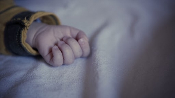 Родители, ребенок которых умер от голода, получили условный срок