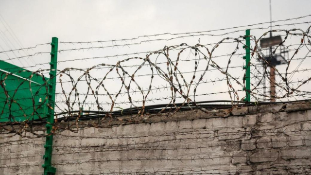 «Начальнику ИК» в Макеевке объявлено подозрение в жестоком обращении с военнопленными