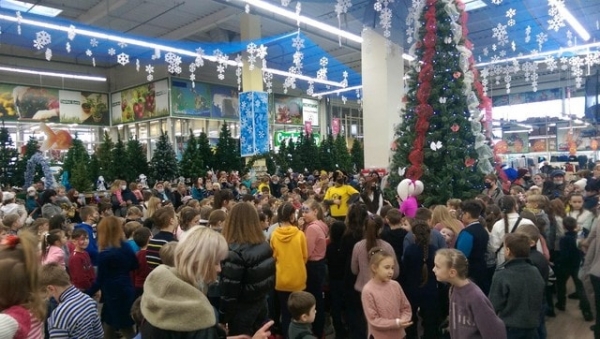 Из-за коронавируса сотни детей в ОРДО остались без новогодних утренников