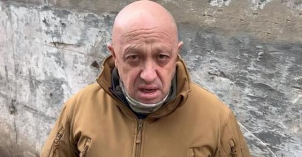 Владелец ЧВК «Вагнер» истерично пригрозил обвалом фронта