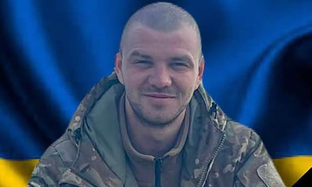 В Каменском похоронили 24-летнего Героя из Соледара