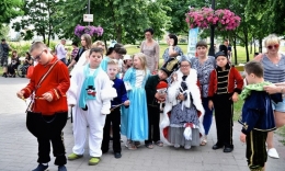 Творческий фестиваль для детей с инвалидностью проходит в Мариуполе