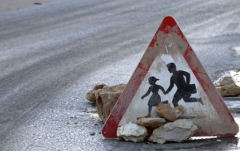 В «ДНР» авто сбило двух малолетних детей и скрылось с места аварии