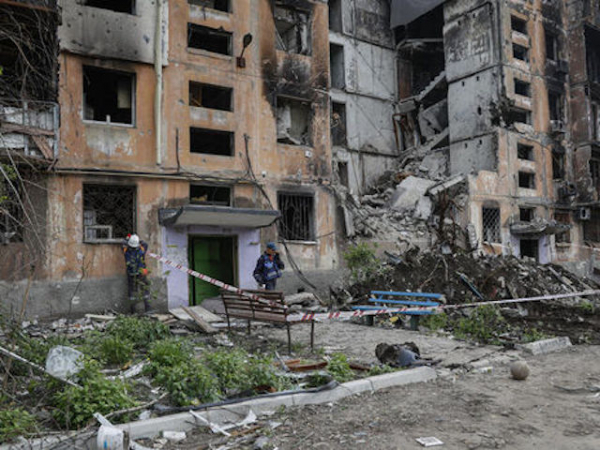 Из Мариуполя сбежал российский подрядчик