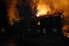 В Донецке из-за пожара в многоквартирном доме пострадал мужчина