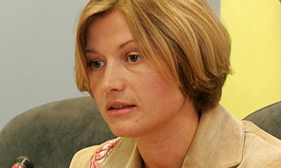 Геращенко раскритиковала заявление президента Франции насчет Донбасса