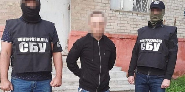 Сотрудниками СБУ задержан военнослужащий ВСУ, работавший на боевиков