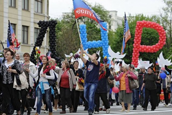 В «ДНР» отменят комендантский час и заставят горожан веселиться