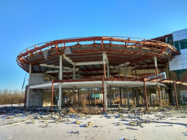 В Донецке от автовокзала «Западный» остались одни руины (фото)