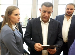 В Кремле Путин и Захарченко не пересеклись: главарь «ДНР» подавлен (видео)