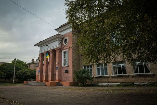 Старейшая школа в Краматорске приостановила свою работу