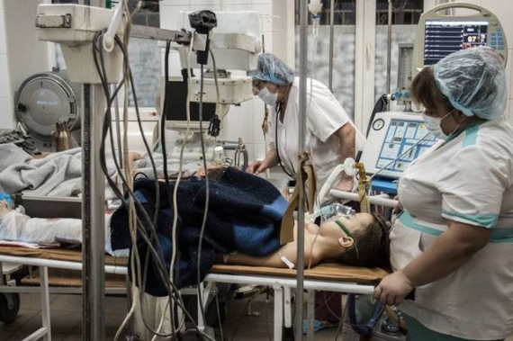 Стало известно о состоянии детей, подорвавшихся на боеприпасе в оккупированном Донецке