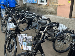 Гуманитарная миссия «Пролісок» передала громадам современные электровелосипеды