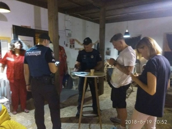 Во время нападения на арт-платформу «ТЮ» в Мариуполе пострадало несколько человек