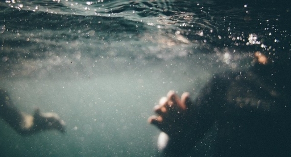 На Донетчине в озере утонул 10-летний мальчик