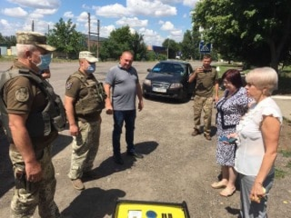 В прифронтовом поселке Травневое появился свой генератор