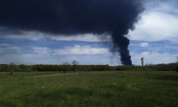 В оккупированной Макеевке горела нефтебаза – оккупанты обвинили ВСУ