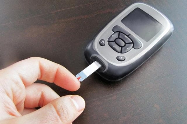 Где купить глюкометр и тест-полоски в Запорожье со склада?