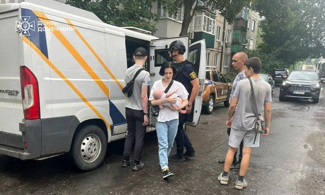 В Покровске началась принудительная эвакуация детей