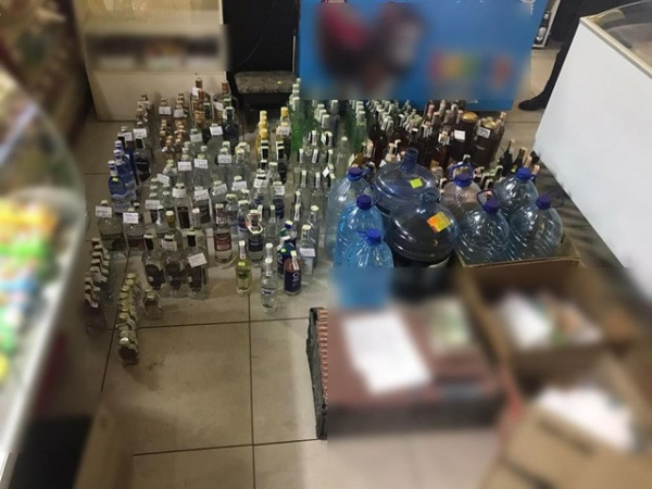 1 500 литров фальшивого алкоголя обнаружили в Бахмуте