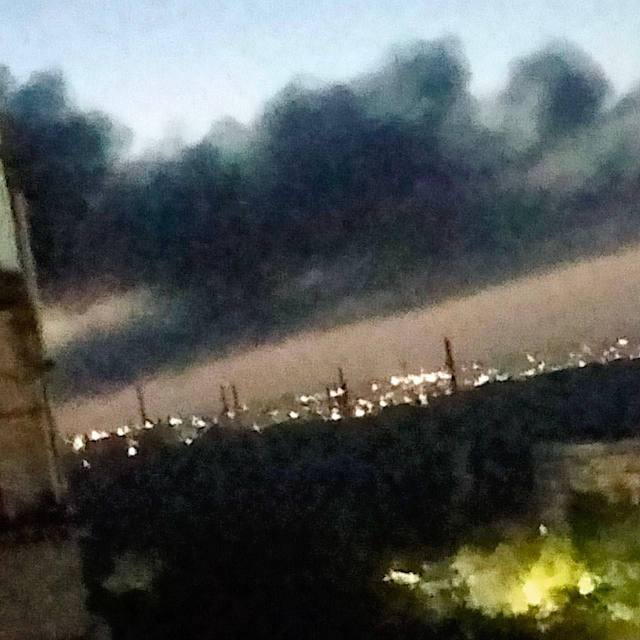 Возле «Азовстали» в Мариуполе вспыхнул пожар - причины неизвестны