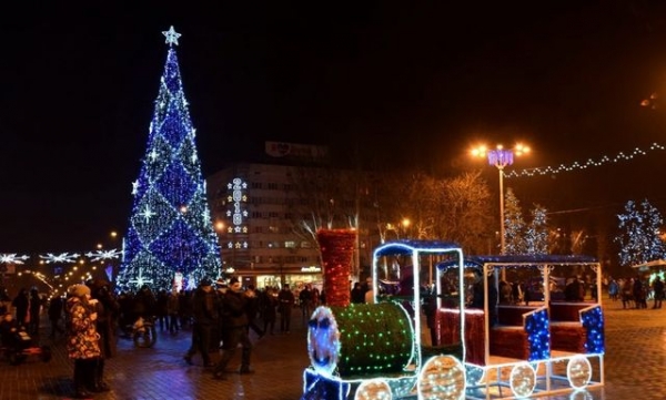 Фейерверк и отмена комендантского часа: как в Донецке пройдет новогодняя ночь