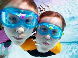 Очки для плавания или маска: что лучше, плюсы и минусы