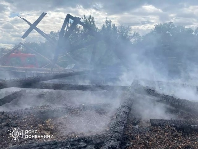 После российских обстрелов произошло несколько пожаров