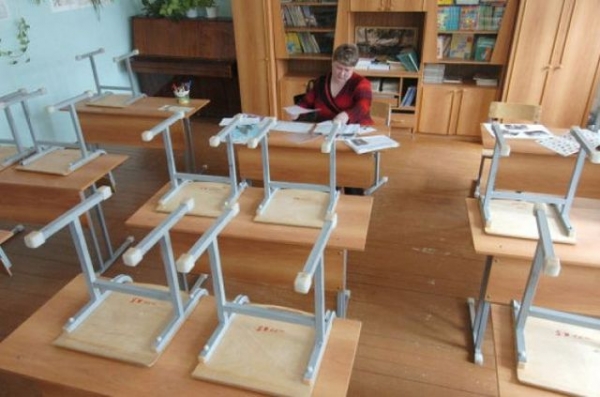 В Мариуполе закрыли детсады, школы и ВУЗы