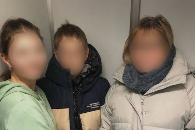 Из России удалось вернуть в Украину несовершеннолетних брата и сестру