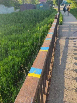 Патриоты раскрасили украинской символикой Донецк