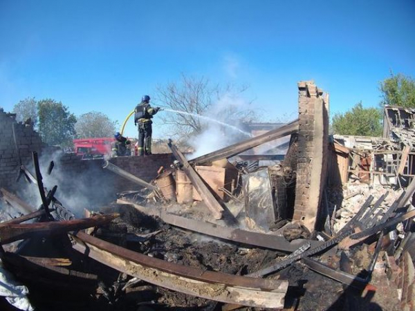 Спасатели ликвидировали пожары, возникшие на фоне российских обстрелов