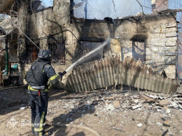 Во время обстрела в Покровске тяжело ранены трое детей из одной семьи