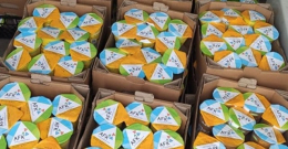 Азовская фабрика-кухня отправила продукты добровольцам Теробороны Мариуполя