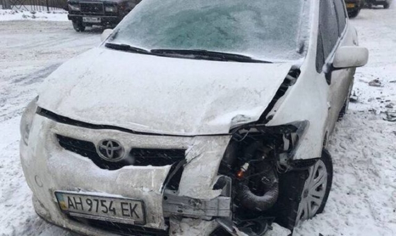 В Макеевке произошло ДТП по вине «полицейского» авто: водителю угрожают сотрудники местного МВД