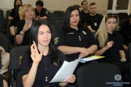 На Донетчине полицейские овладели языком жестов