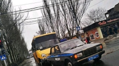 Автомобиль «республиканской полиции» столкнулся с маршруткой (фотофакт)