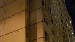 В Мариуполе, упав с большой высоты, погиб мужчина, еще один – получил травмы