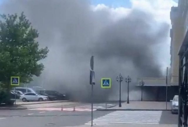 Во время церемонии прощания с Корсой в Донецке прогремели взрывы