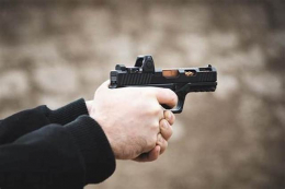 В Днепре между братьями из-за идеологических разногласий вспыхнул конфликт