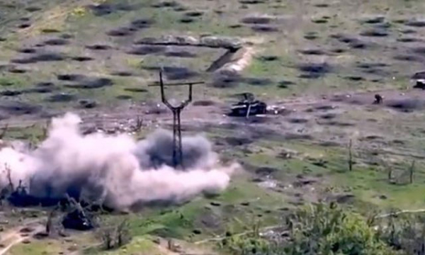 У Часового Яра наши защитники взяли в плен 9 оккупантов и уничтожили колонну техники