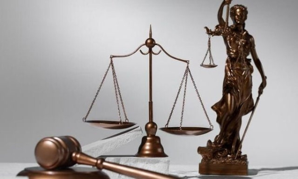 Двое предателей Украины и их российский командир отправлены за решетку