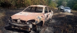 В поле на Донетчине обнаружено сгоревшее авто, находившееся в розыске