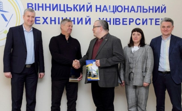 Винницкий и Донецкий университеты подписали меморандум о сотрудничестве