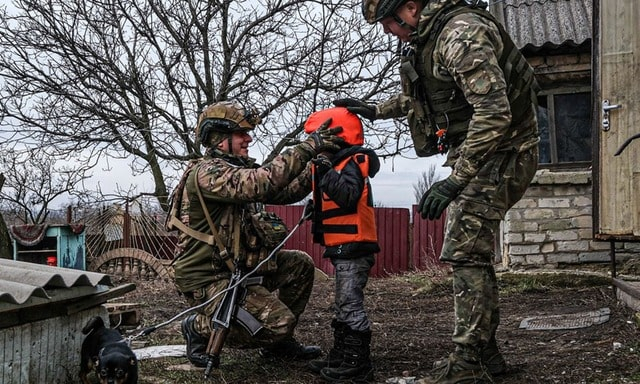 Из Константиновки эвакуировали две семьи с тремя детьми