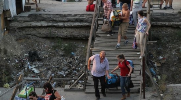 Конфликт в авдеевской школе – родители требуют обучения на русском языке